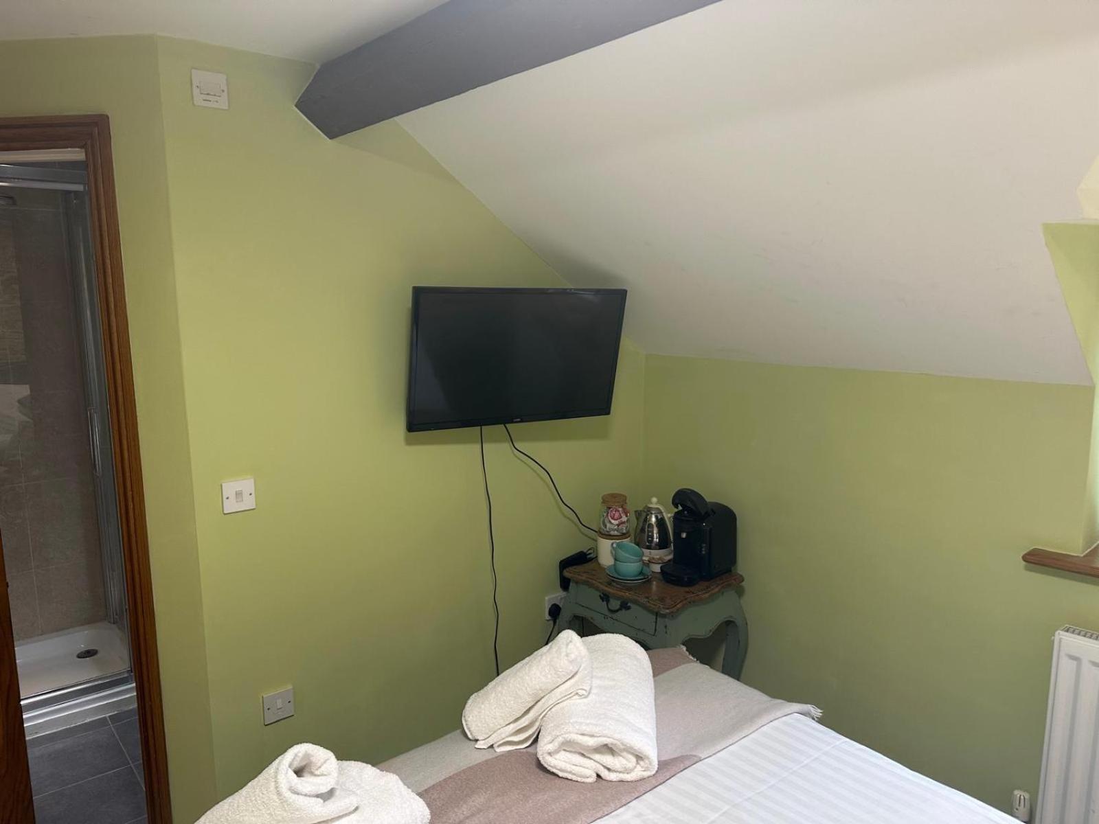 The Plough B&B Bourton-on-the-Water Room photo