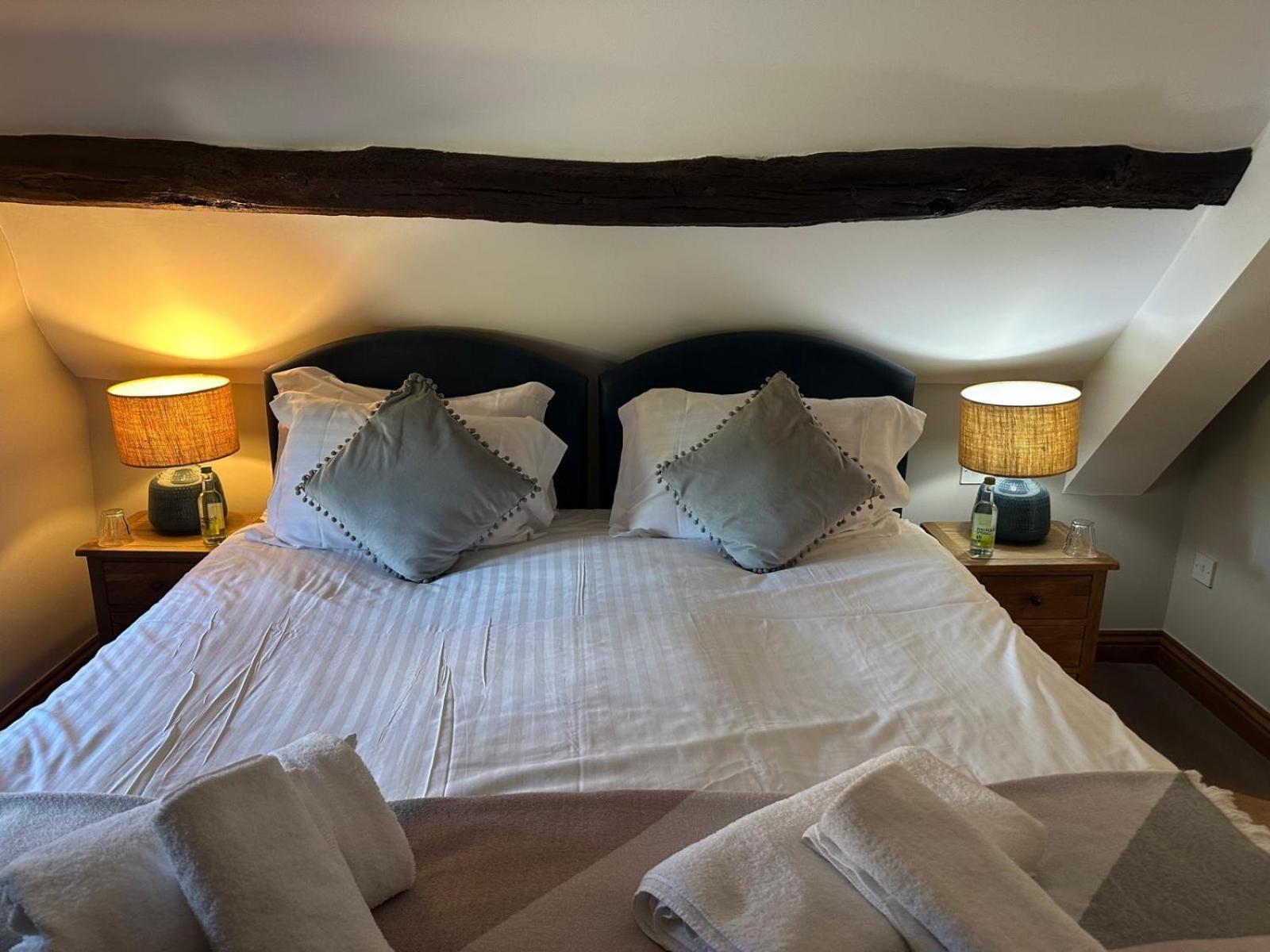 The Plough B&B Bourton-on-the-Water Room photo