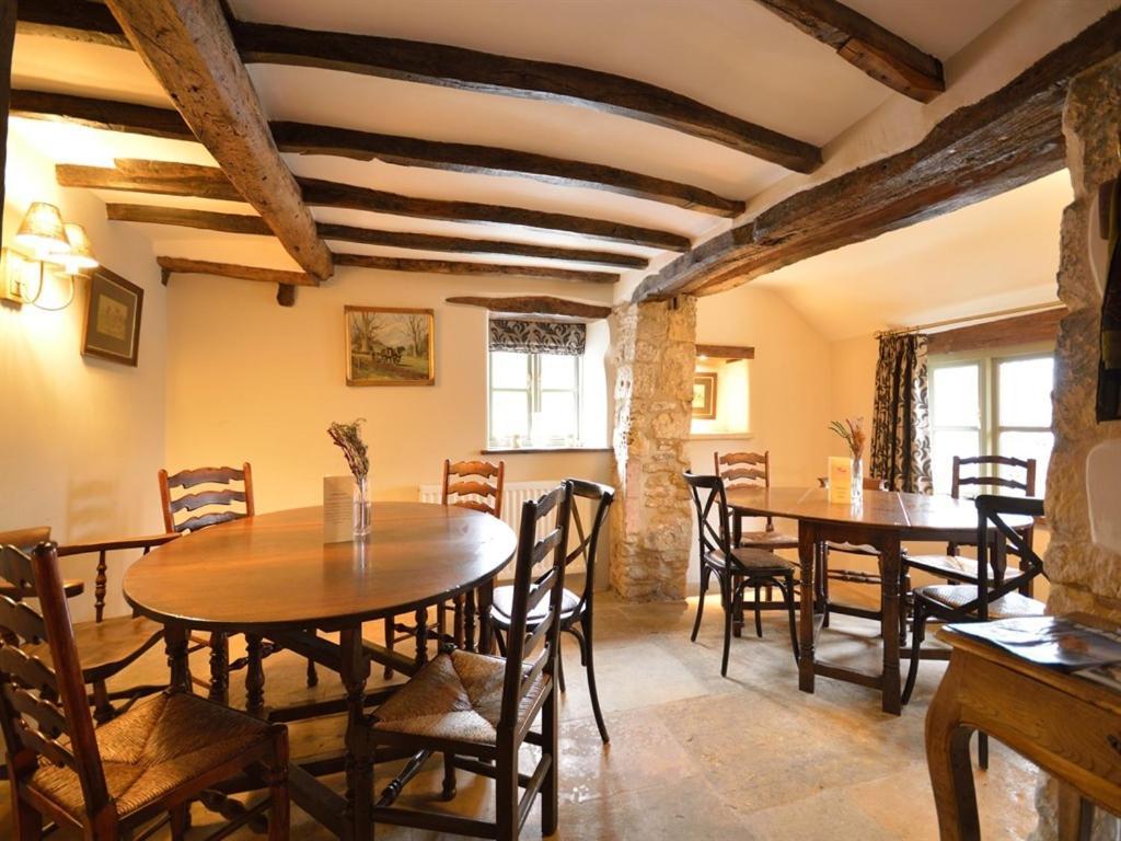 The Plough B&B Bourton-on-the-Water Exterior photo
